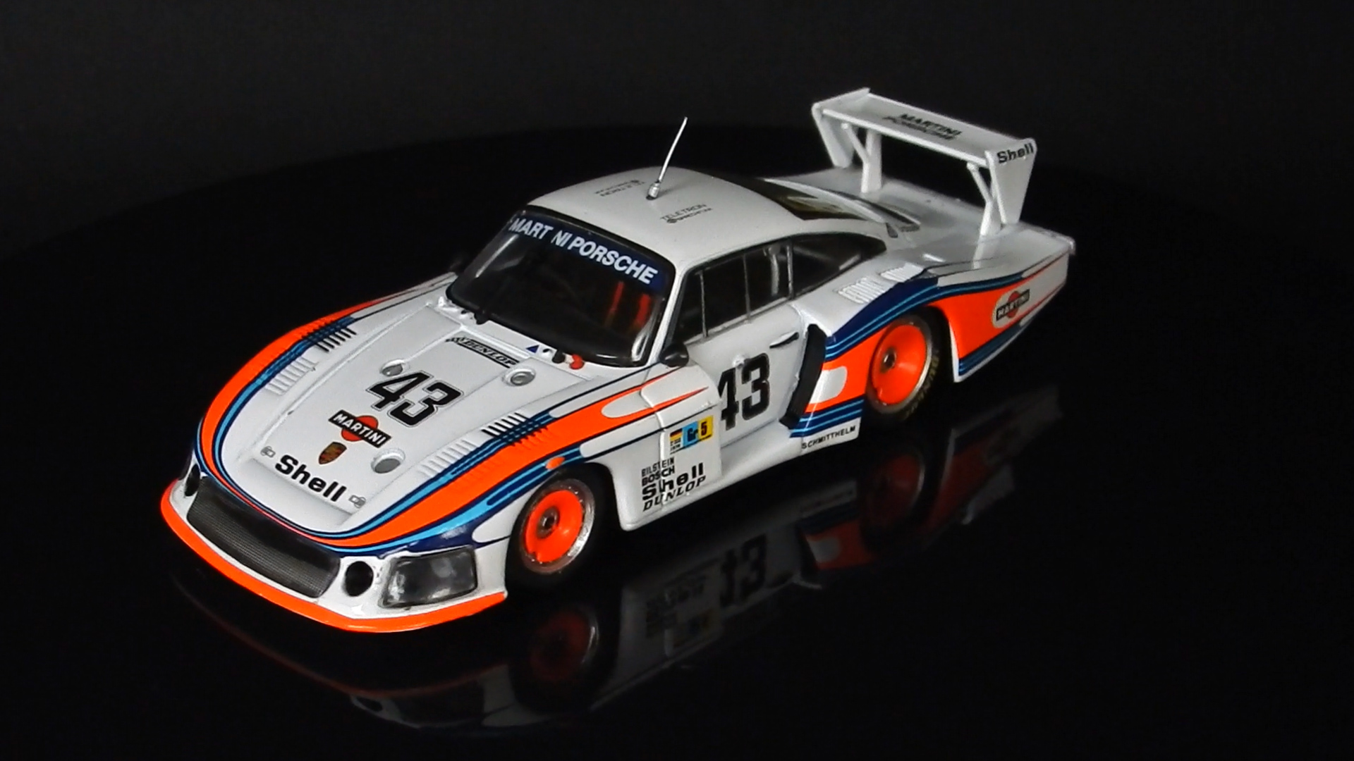 1-Porsche05
