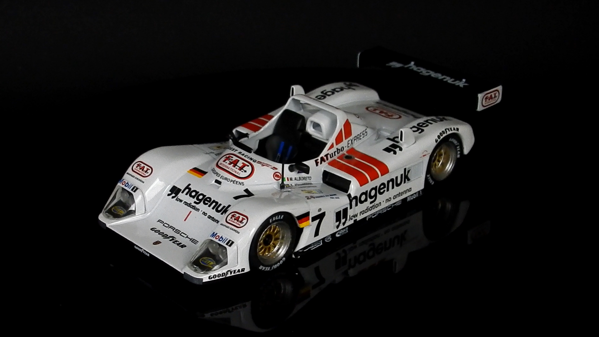 10-Porsche05