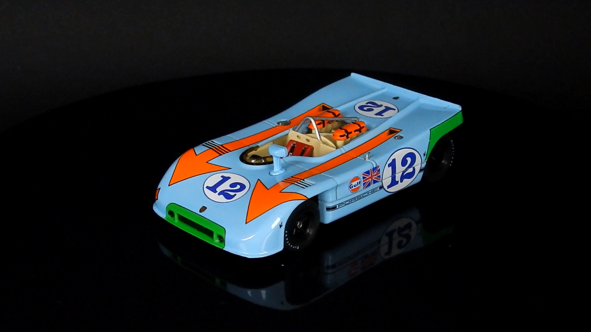 11-Porsche05